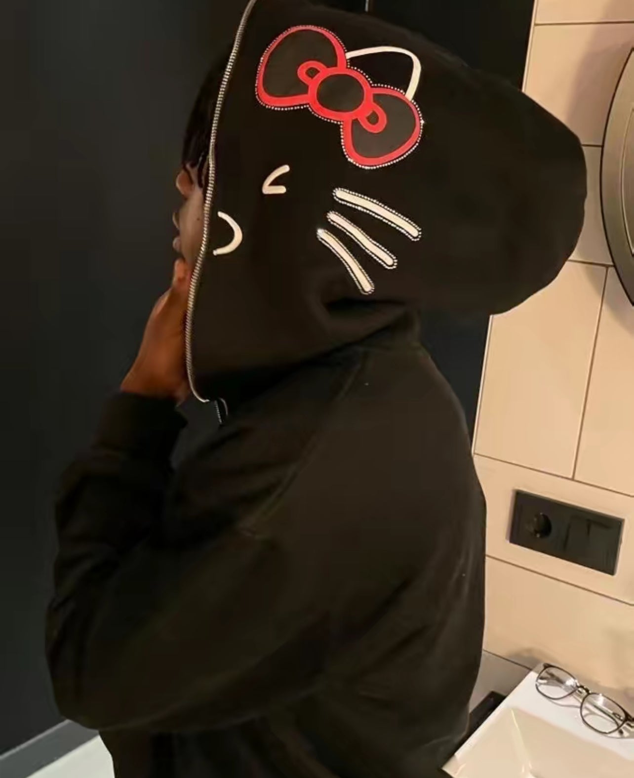 HK BLACK ZIP UP HOODIE